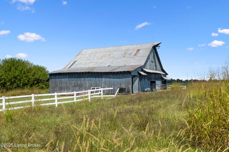 4690 Sonora Rd, Hodgenville, KY 42748