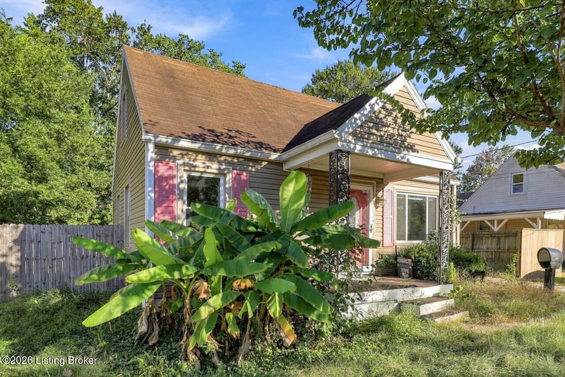 4699 Kiefer Rd, Louisville, KY 40216