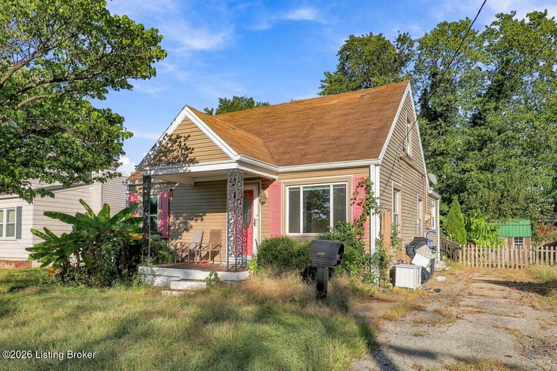 4699 Kiefer Rd, Louisville, KY 40216