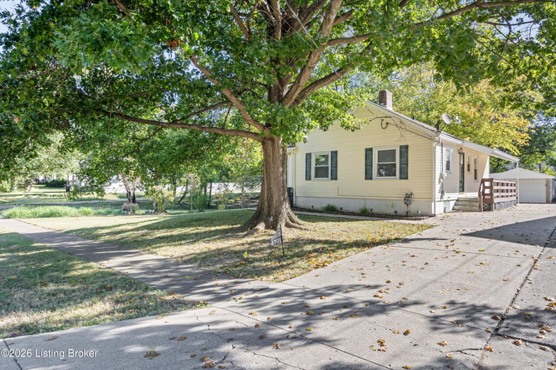 4701 Cliff Ave, Louisville, KY 40215