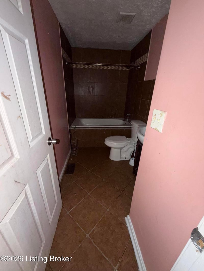 4701 Haney Way, Louisville, KY 40272