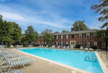 4701 Salisbury Sq #104, Louisville, KY 40207