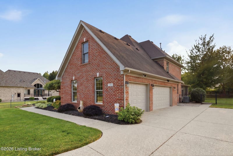 4702 Tall Grass Ct, La Grange, KY 40031