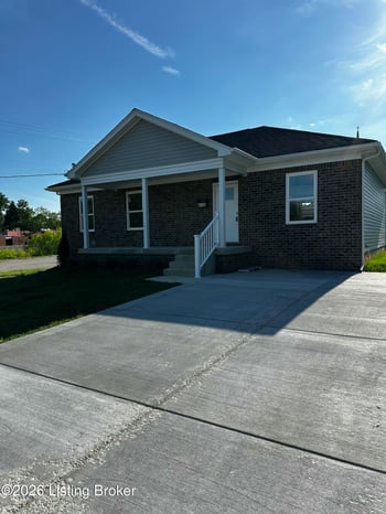 4708 Quinn Dr, Louisville, KY 40216