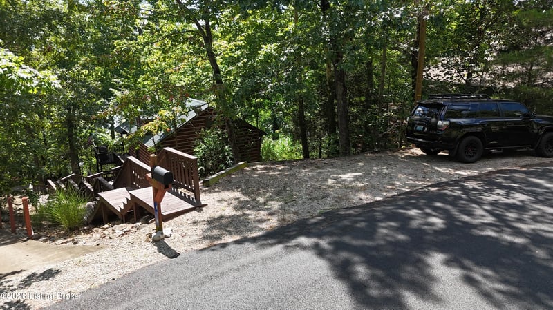 471 Timberlake Ln, Mcdaniels, KY 40152
