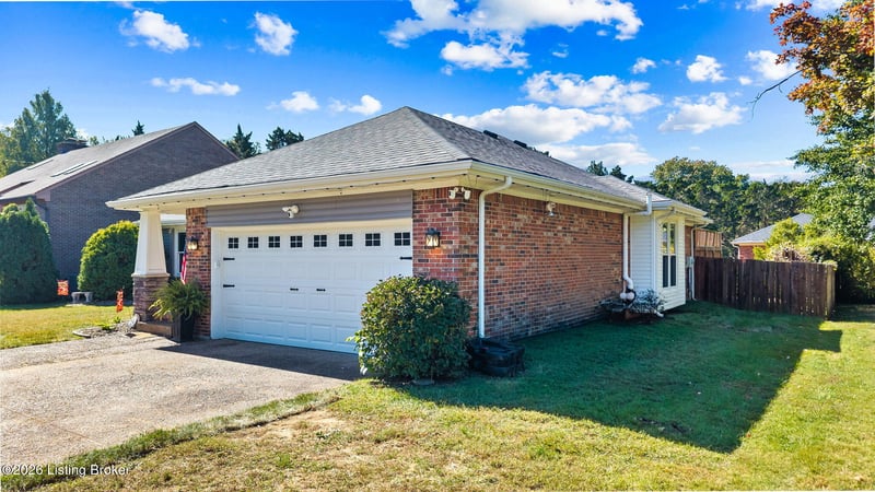 4718 Lowe Rd, Louisville, KY 40220