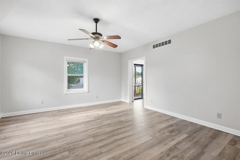 4730 Ky 52, Loretto, KY 40037