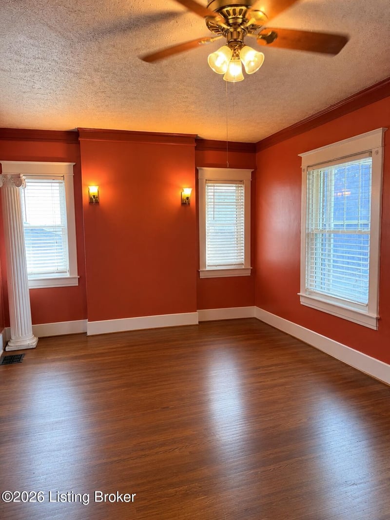 4731 Southern Pkwy, Louisville, KY 40214