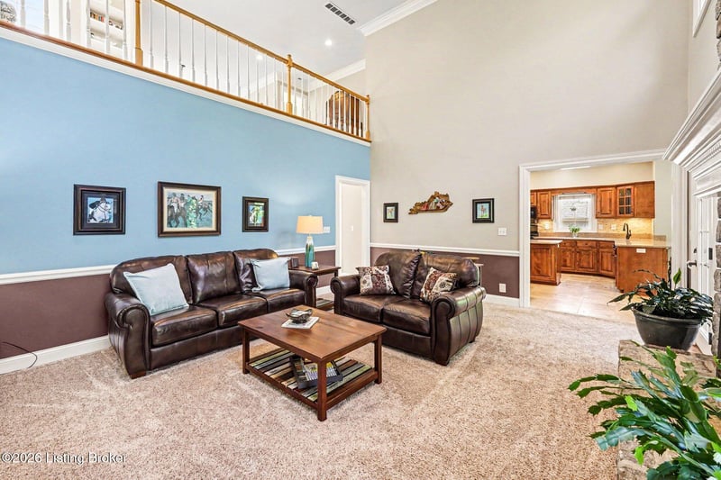 4740 Grand Dell Dr, Crestwood, KY 40014