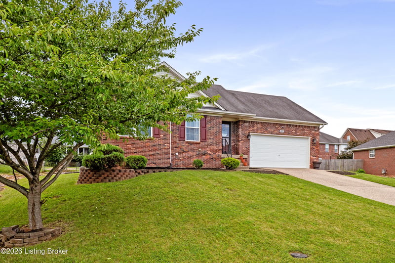 477 Erin Cir, Mt Washington, KY 40047