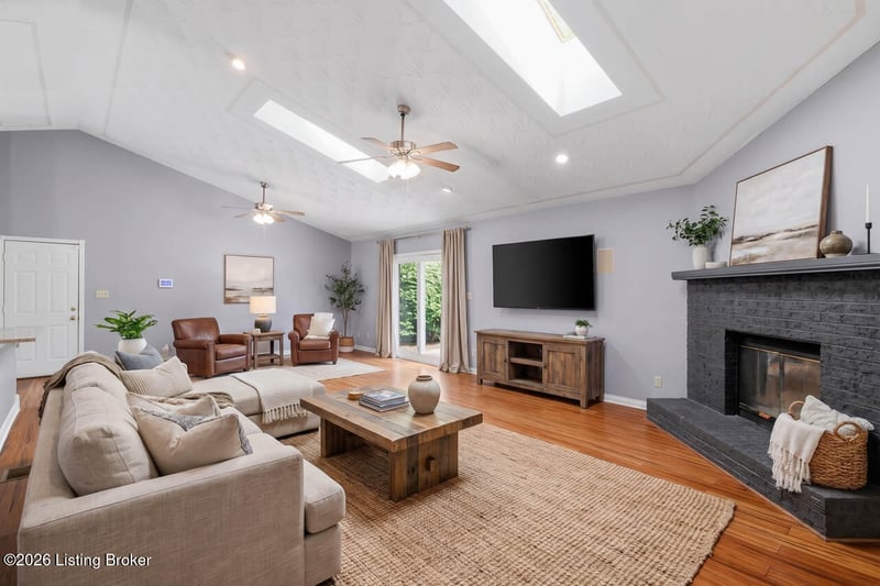 477 Mill Brook Cir, Shepherdsville, KY 40165