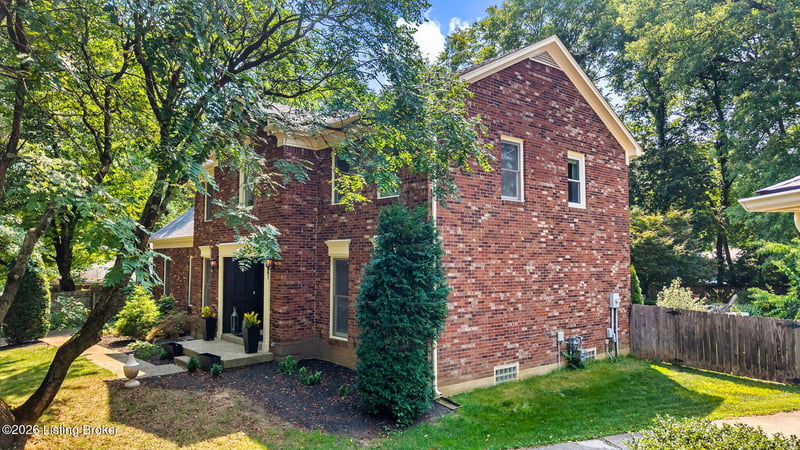 4802 Springdale Ct, Louisville, KY 40241