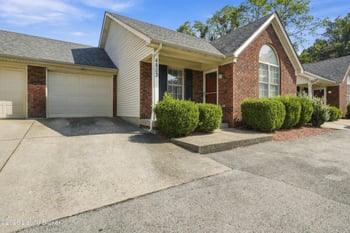 4803 Edge Valley Ln, Louisville, KY 40258