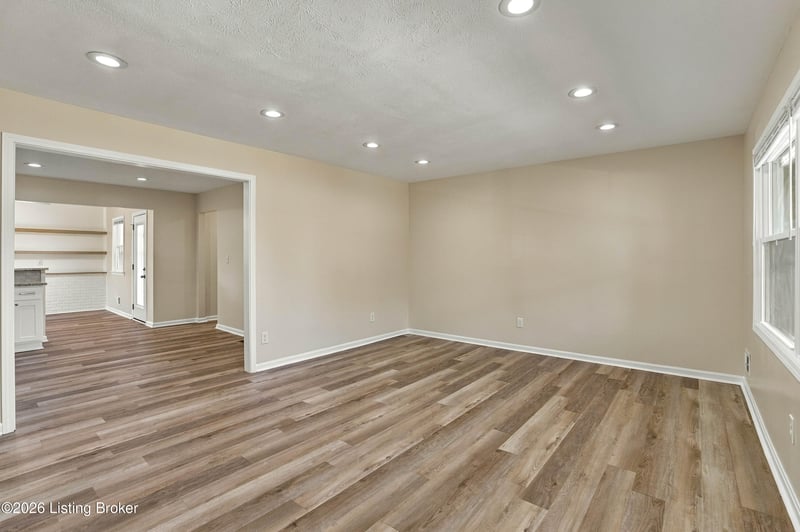 4804 Andrea Way, Louisville, KY 40219