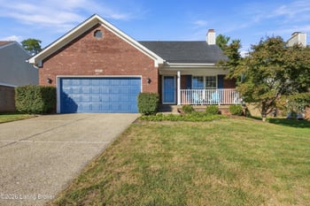 4805 Oak Pointe Dr, Louisville, KY 40245