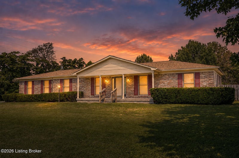 4809 Sussex Dr, Shepherdsville, KY 40165