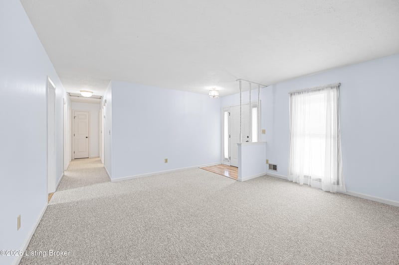 4809 Sussex Dr, Shepherdsville, KY 40165
