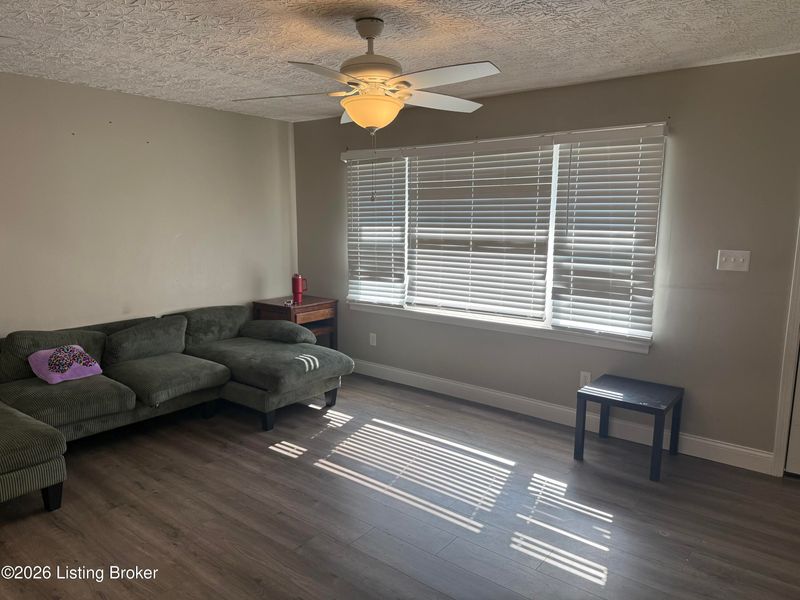 4810 Anneta Rd, Leitchfield, KY 42754