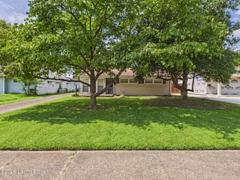 4818 Raven Rd, Lynnview, KY 40213