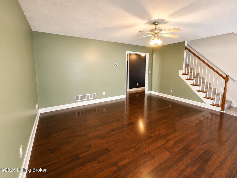 4820 Arroyo Trl, Louisville, KY 40229