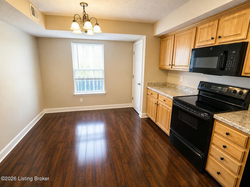 4820 Arroyo Trl, Louisville, KY 40229