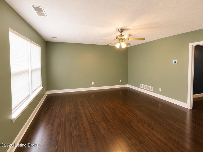 4820 Arroyo Trl, Louisville, KY 40229