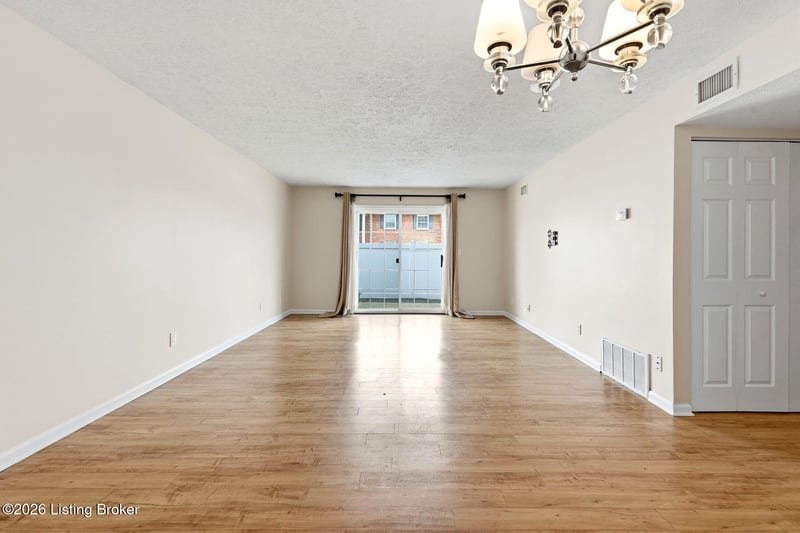 4820 Westmar Ter #APT 1, Louisville, KY 40222