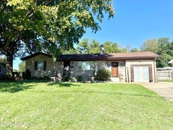 4822 Dover Rd, Louisville, KY 40216