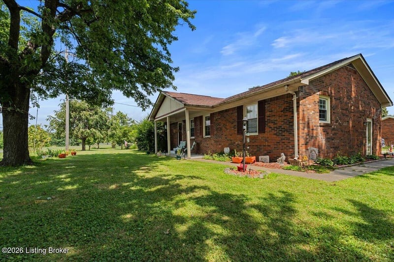 4825 Louisville Rd, Bardstown, KY 40004