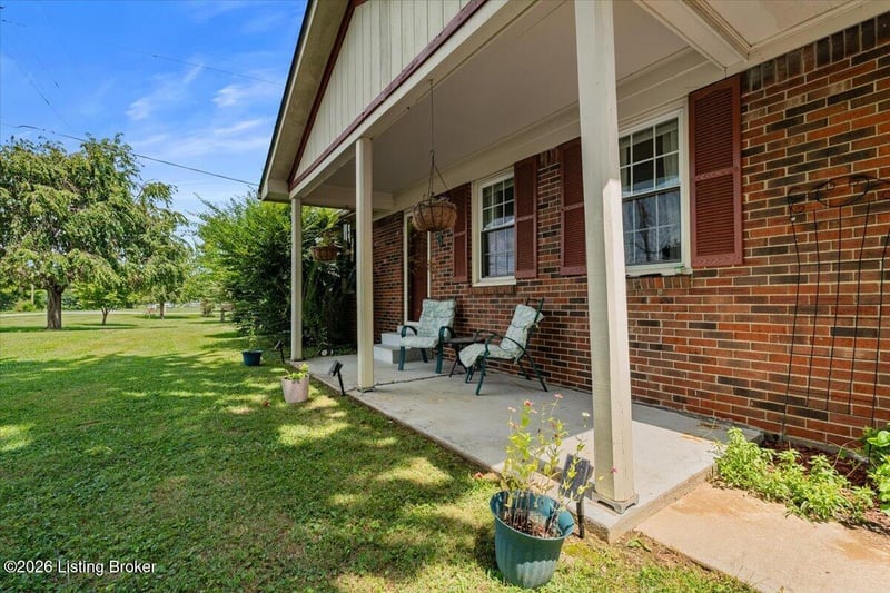 4825 Louisville Rd, Bardstown, KY 40004