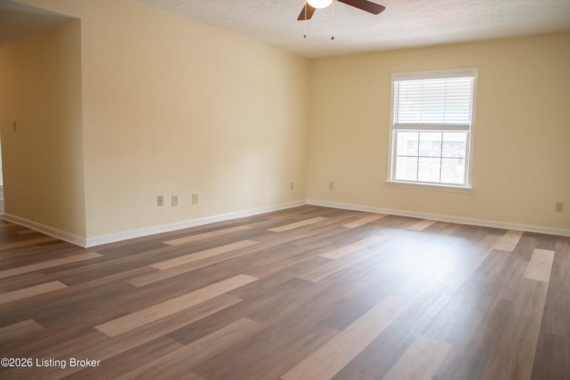 4825 Westmar Ter #202, Louisville, KY 40222