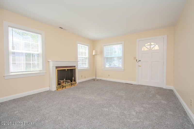 4829 S 4th St, Louisville, KY 40214