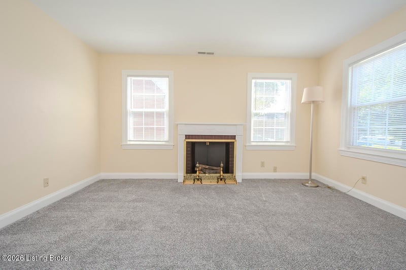 4829 S 4th St, Louisville, KY 40214