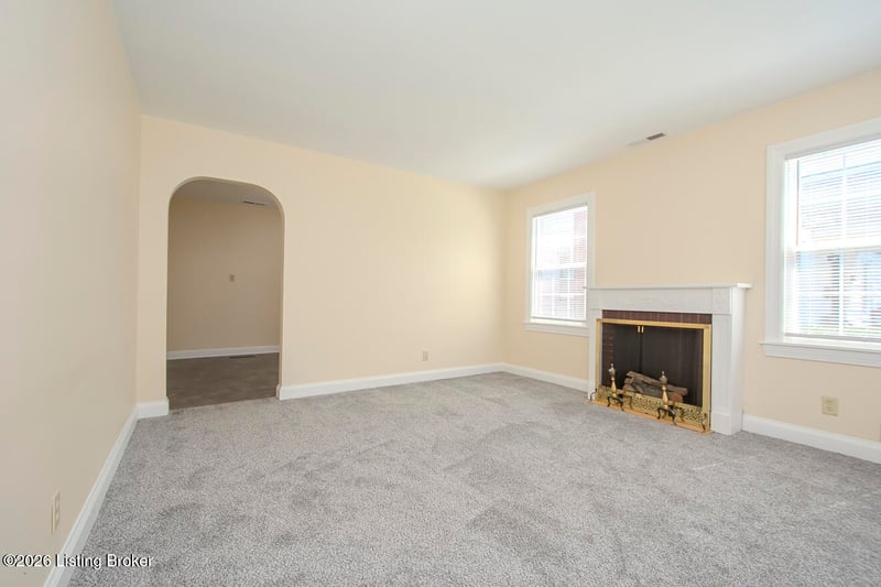 4829 S 4th St, Louisville, KY 40214