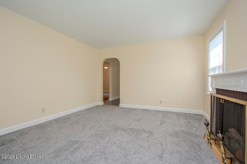 4829 S 4th St, Louisville, KY 40214