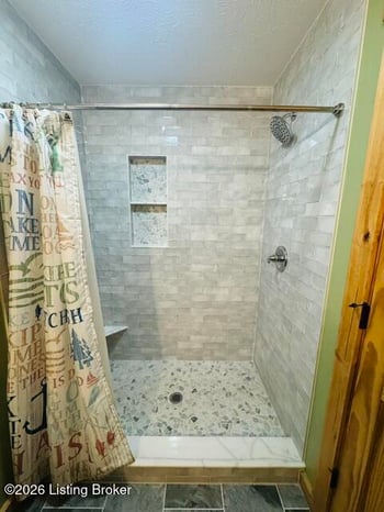 49 Circle Dr, Clarkson, KY 42726