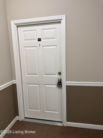 4901 Crossing Spring Way #101, Louisville, KY 40229