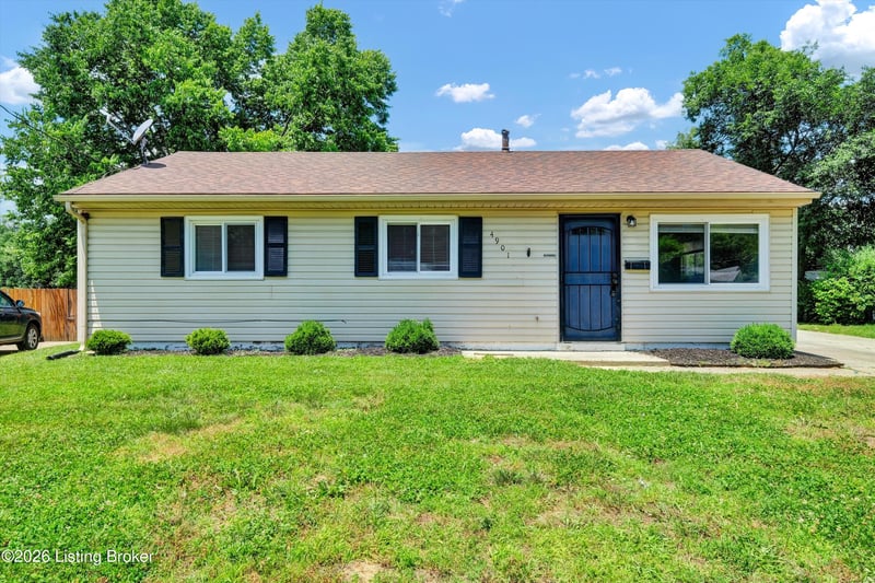 4901 Seville Dr, Louisville, KY 40272
