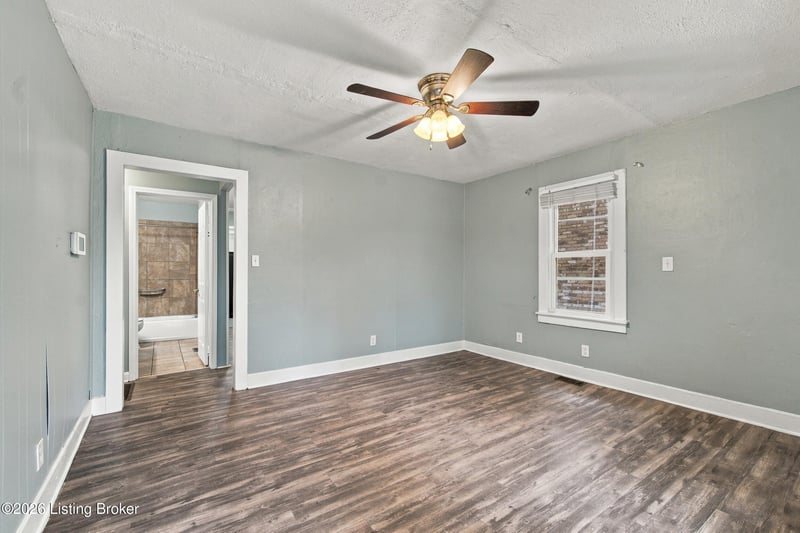 4904 Wellsworth Ave, Louisville, KY 40216
