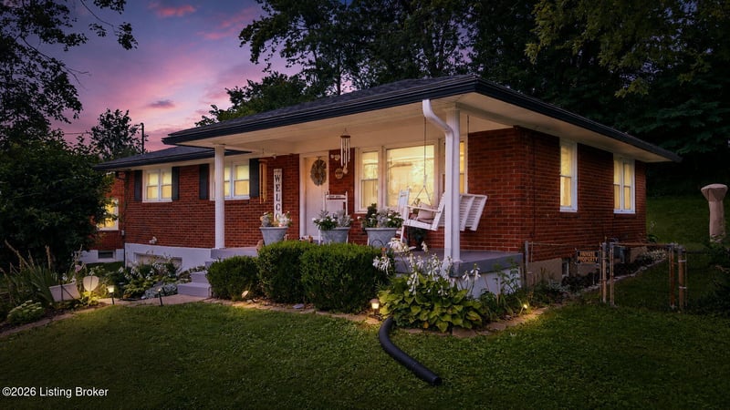 4905 Manslick Rd, Louisville, KY 40216