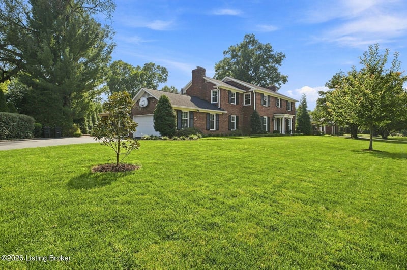 4908 Clovernook Rd, Louisville, KY 40207