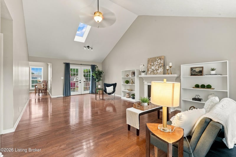 4914 Bova Way, Louisville, KY 40291