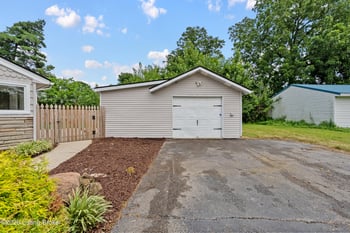 4920 Ana Ter, Louisville, KY 40272
