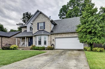 4924 Hunters Point Cir, Louisville, KY 40216