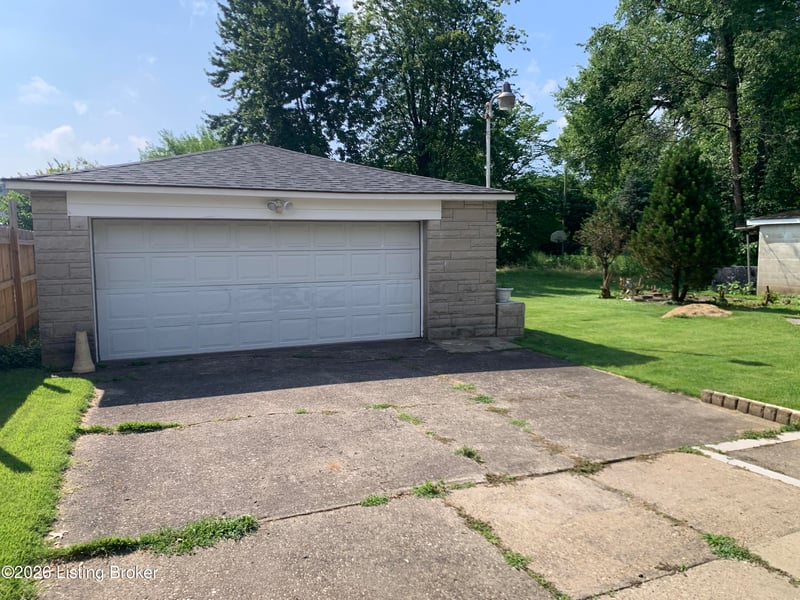 4929 Fielding Way, Louisville, KY 40216