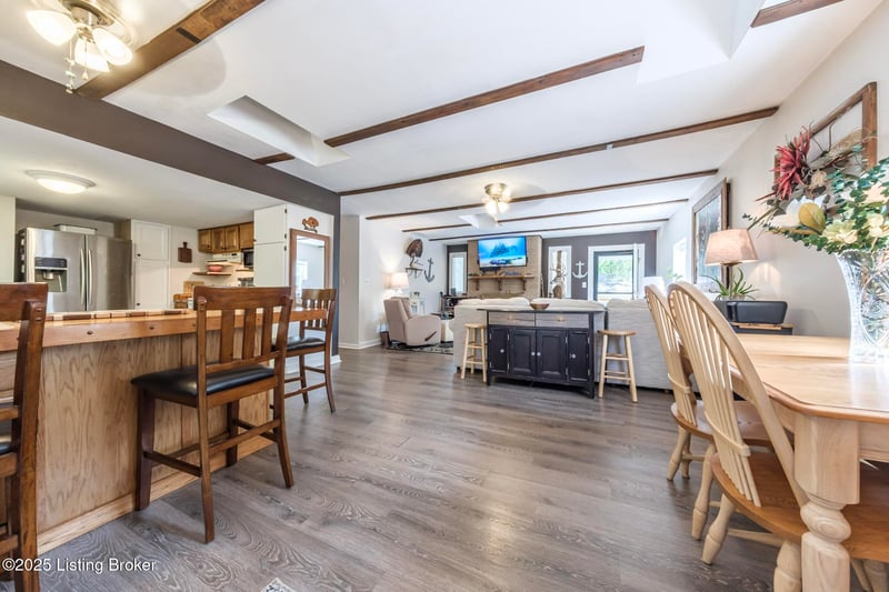 498 Rainbow Knob Ln, Mcdaniels, KY 40152