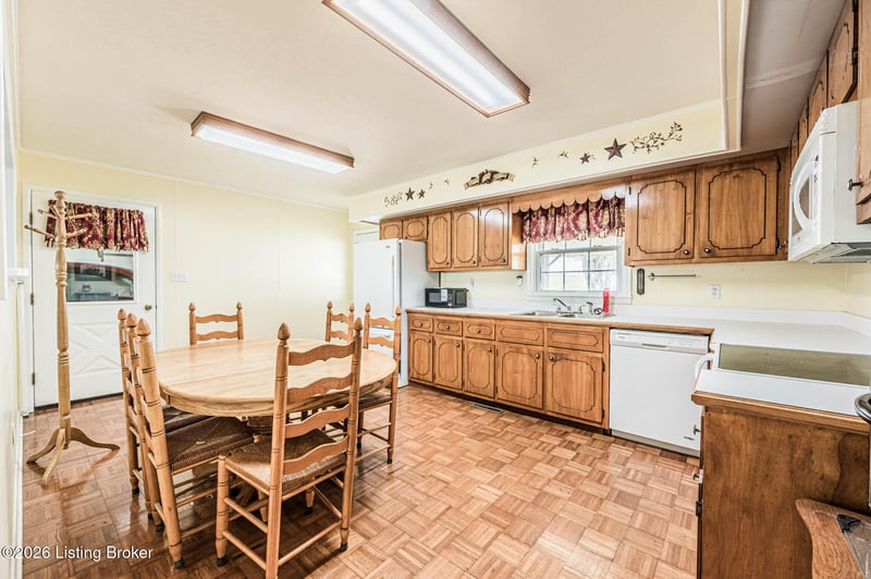 50 Willie Hogan Rd, Brownsville, KY 42210