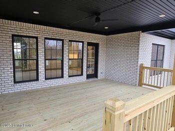 5000 Sycamore Woods Dr, La Grange, KY 40031