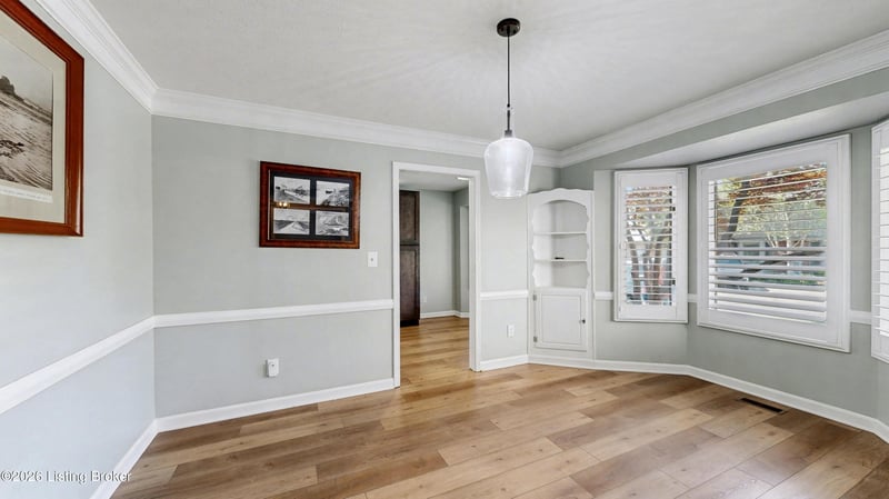 5001 Marina Cv, Prospect, KY 40059