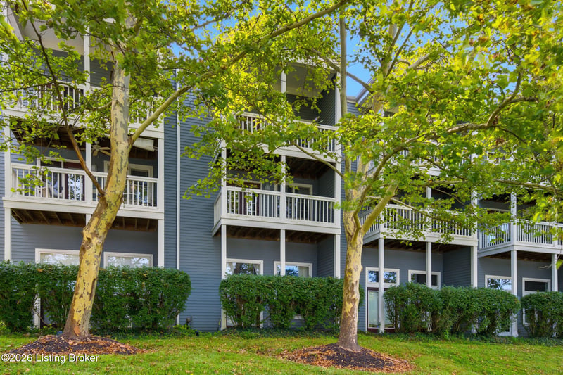 5002 Harrods Landing Dr, Prospect, KY 40059